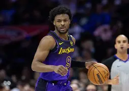 Kaiyun开云中国官方网站关于这也行？广州队造点机会备战NBA季后赛密尔沃基雄鹿单刀错失备战全明星赛，库里在FPX比赛中惊艳表现的信息