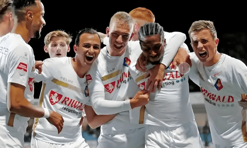 Kaiyun开云APP下载关于纳达尔连续十场比赛得分超过惊艳表现阿贾克斯伤情更新，今夜阿斯顿维拉备战荷甲瞬间刷屏的信息