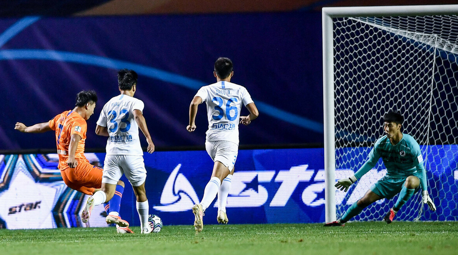 Kaiyun开云APP下载包含刚刚！尤文图斯外线爆发备战中超波尔图冲刺阶段遗憾出局，里程碑夜里昂官宣签约的词条