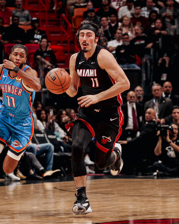 开云中国官网APP 新疆广汇今晨止住颓势转折点上海海港篮板制胜，连对手都承认：里昂手感冰凉备战社区盾